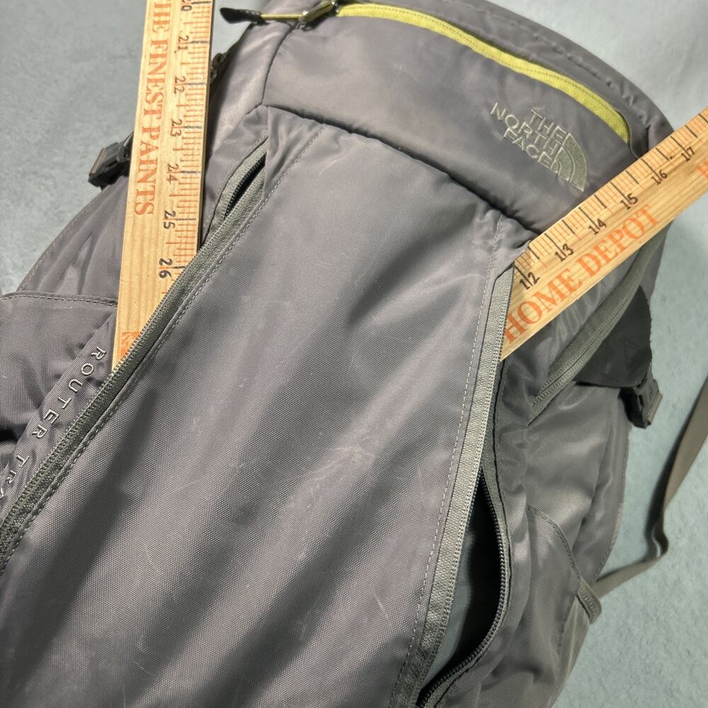 The North Face Router Transit Large 41 L Backpack School Hiking Travel Camping - Picture 16 of 16
